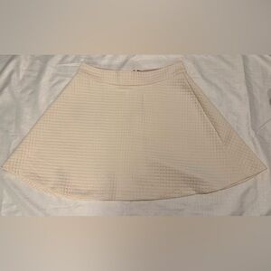 Banana Republic Cream Quilted Mini Flared Skirt size 6
